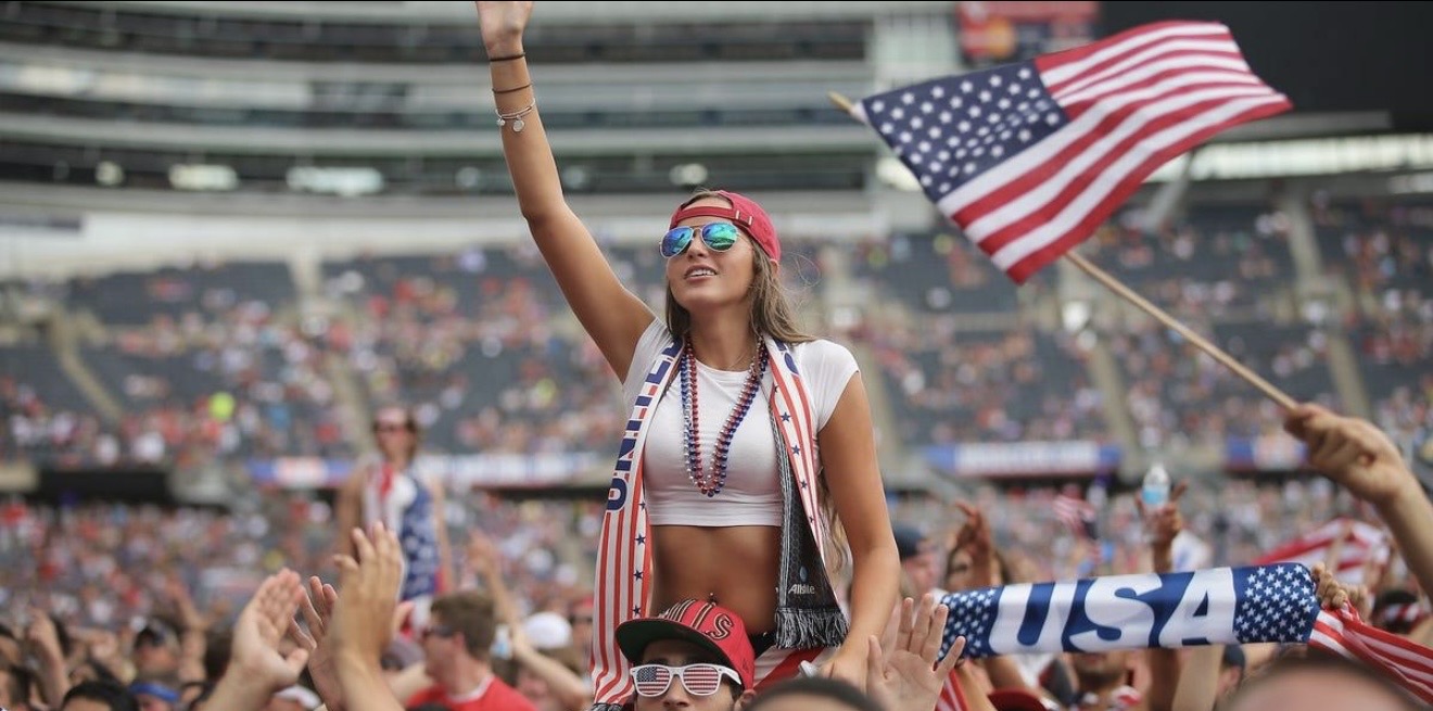 United States Thrash Paraguay 4-1 to Take Control of World Cup Group D