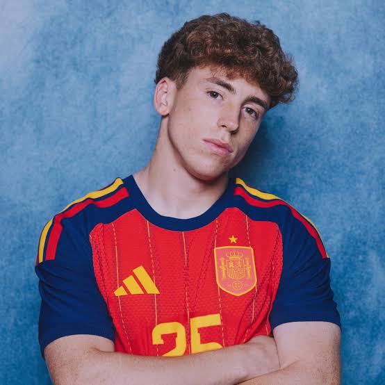 Liverpool Complete £34.5m Move for Spain Forward Victor Munoz