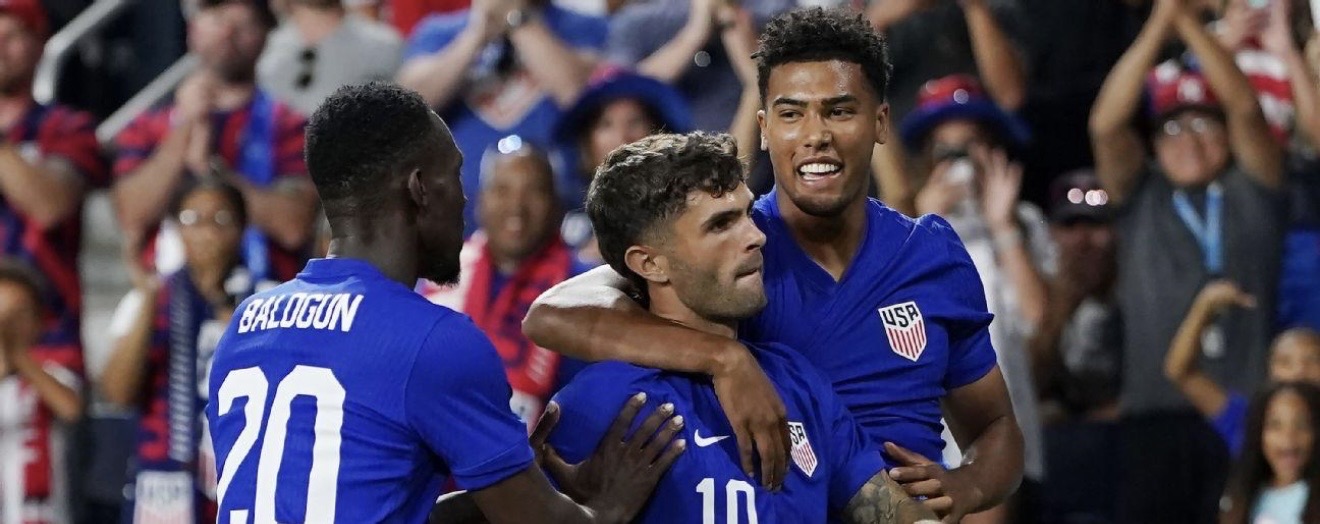 United States Thrash Paraguay 4-1 to Take Control of World Cup Group D