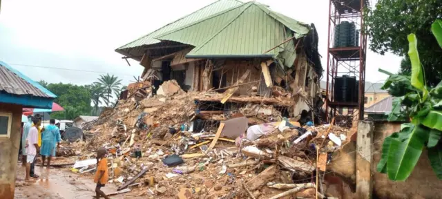 Reports from Oko Polytechnic indicate that no student has been confirmed dead or trapped following the recent building collapse near the institution.