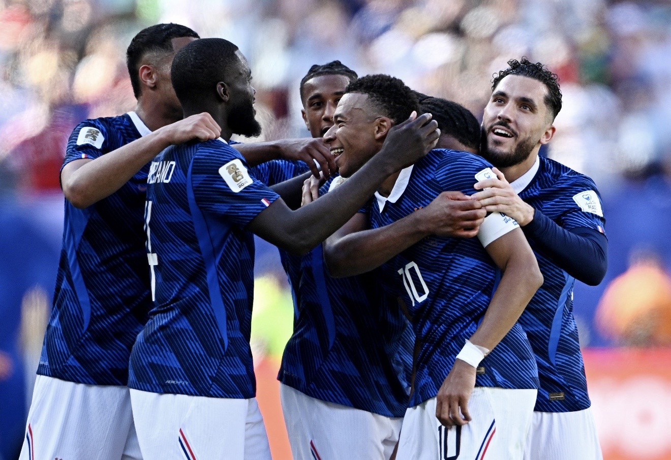 France Cruise Past Sweden 3-0 to Reach FIFA World Cup Round of 16